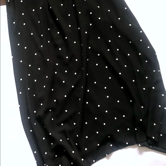 WHO WHAT WEAR • Black/White Polka Dot • MIDI DRESS - Picture 4 of 7